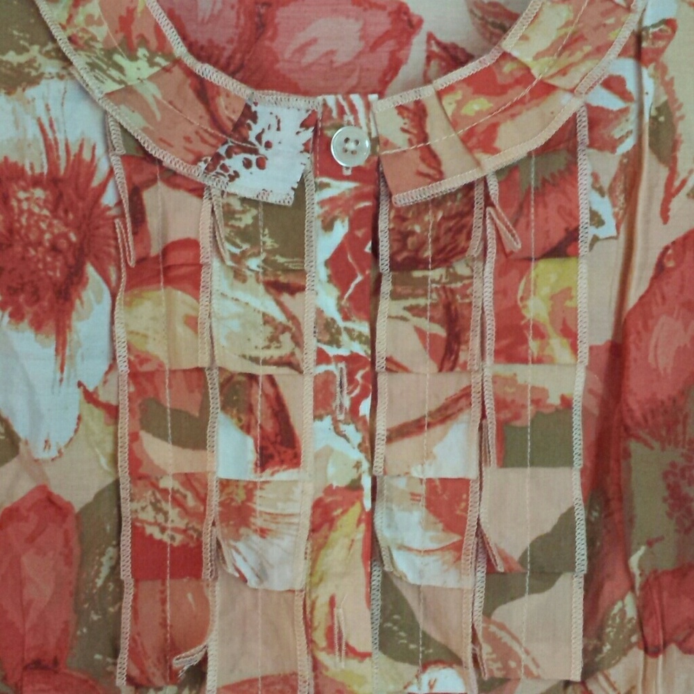 Blouse - Picture 2 of 3