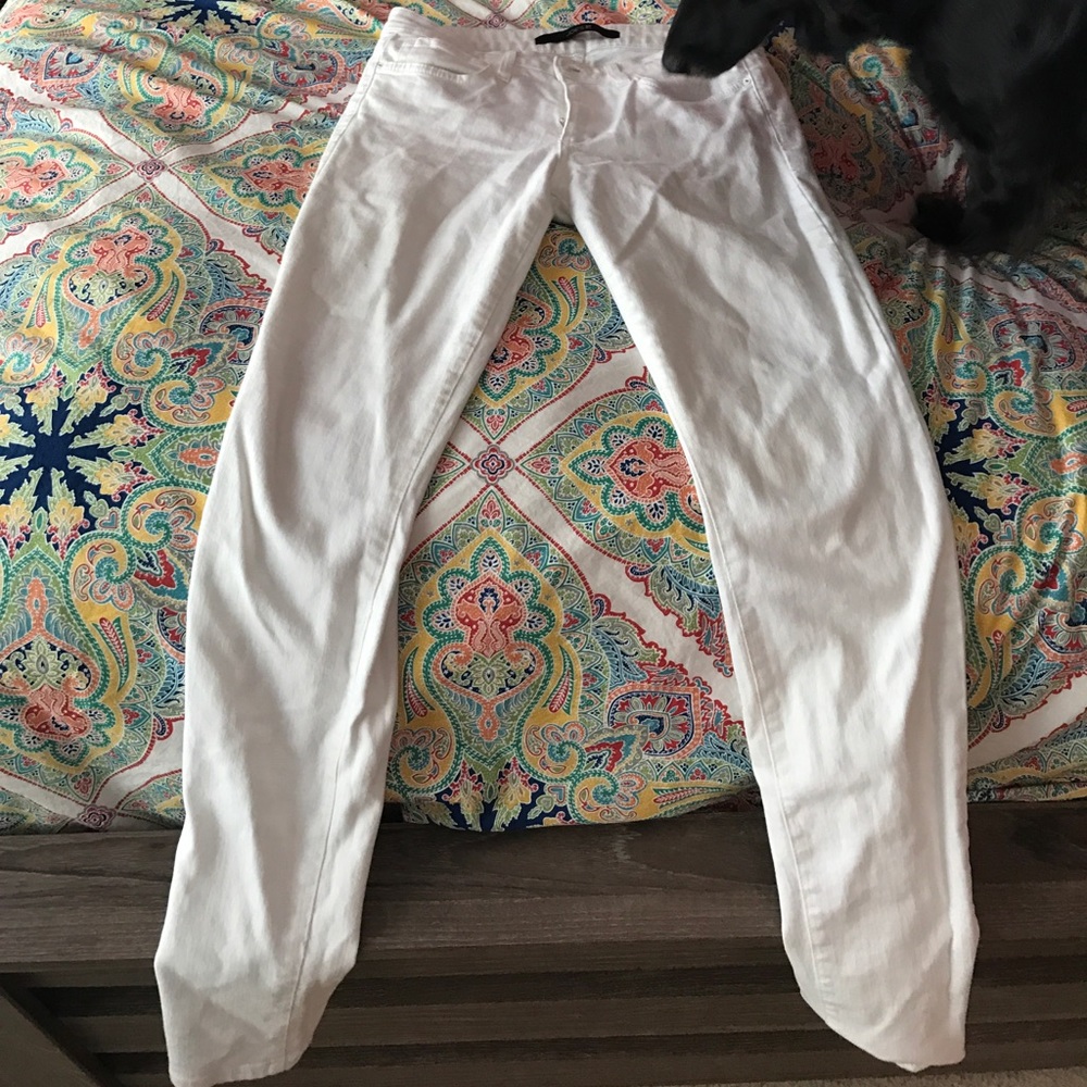 White joes jeans