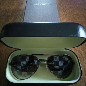 🎆SOLD🎆 Louis Vuitton Attitude Pilot Sunglasses