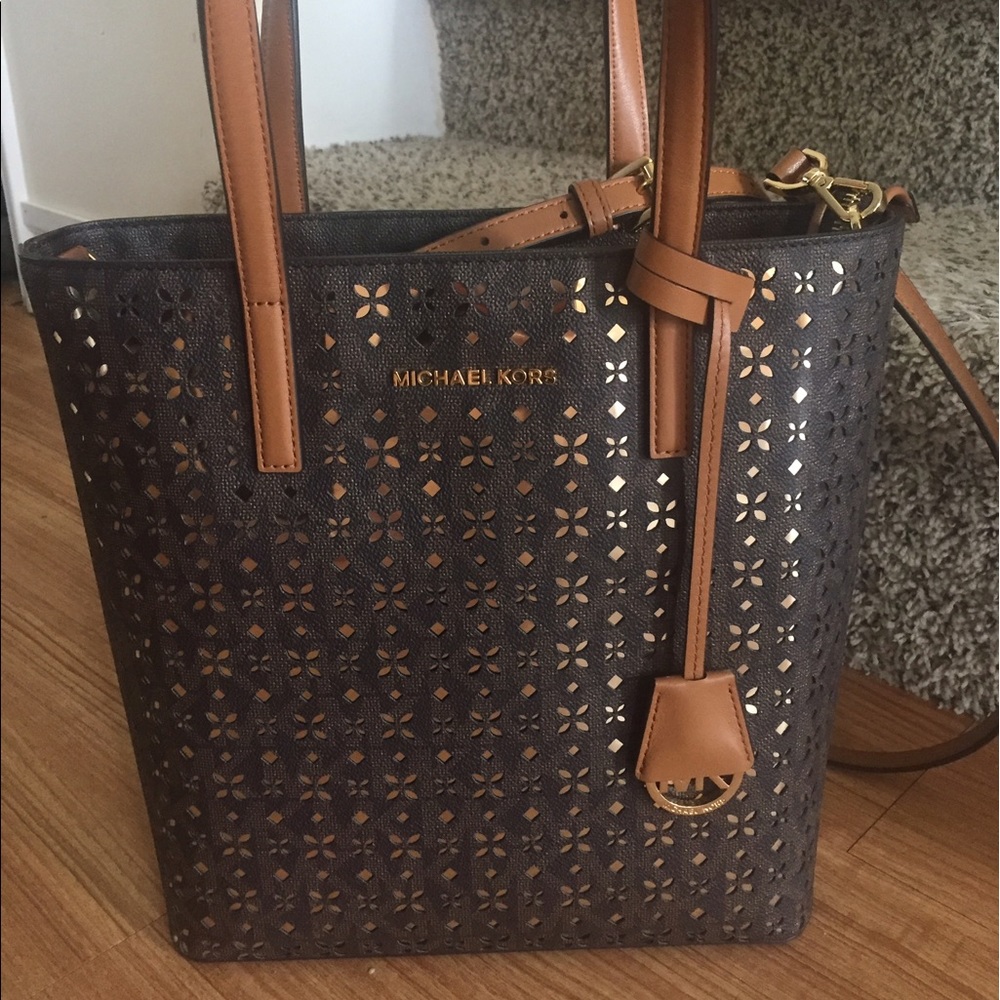 New over shoulder Micheal Kors handbag
