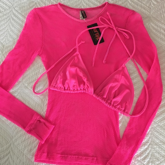 Hot Topic Other - Hot Pink!  Hot Topic!