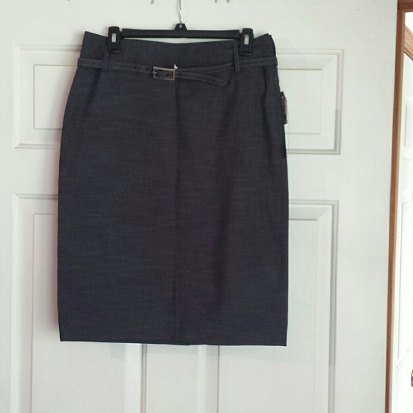 Aline skirt - Picture 1 of 3