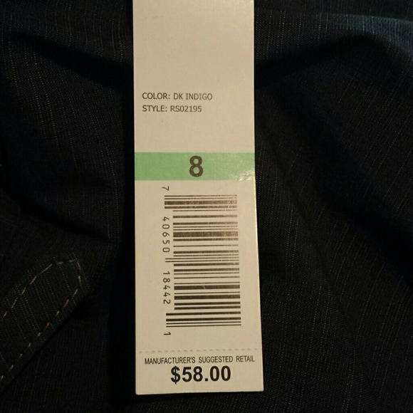 Aline skirt - Picture 3 of 3