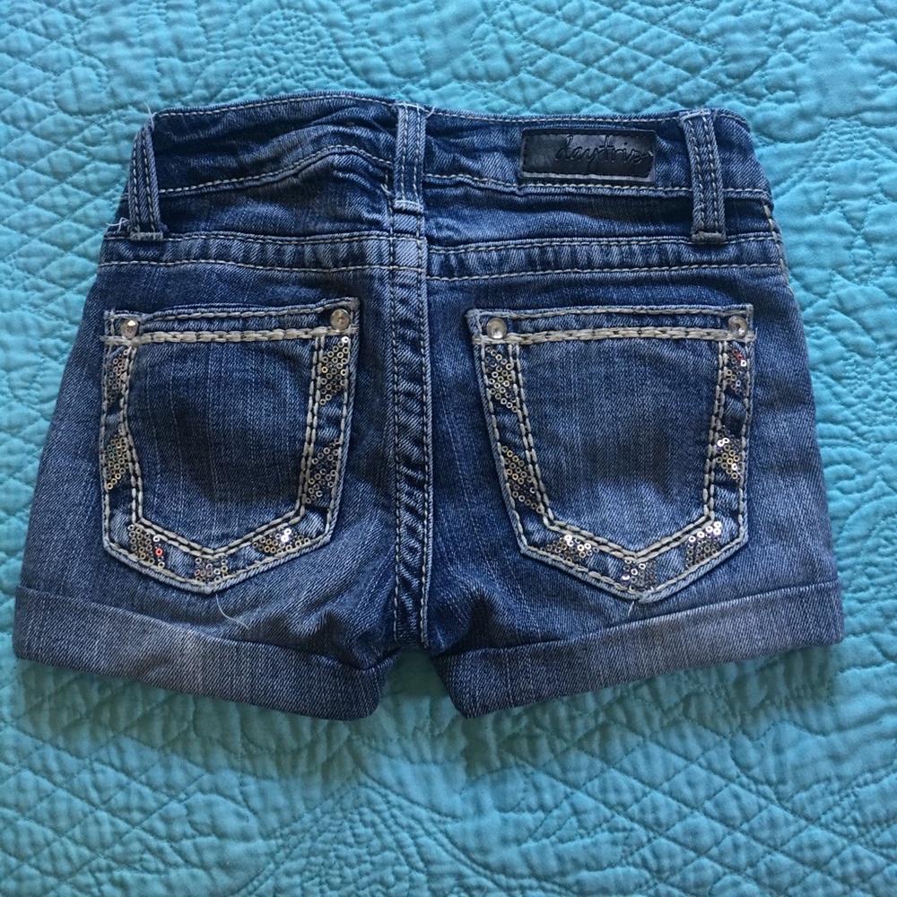 Daytrip shorts kids size 10! - Picture 2 of 3