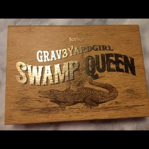 Graveyard girl palette