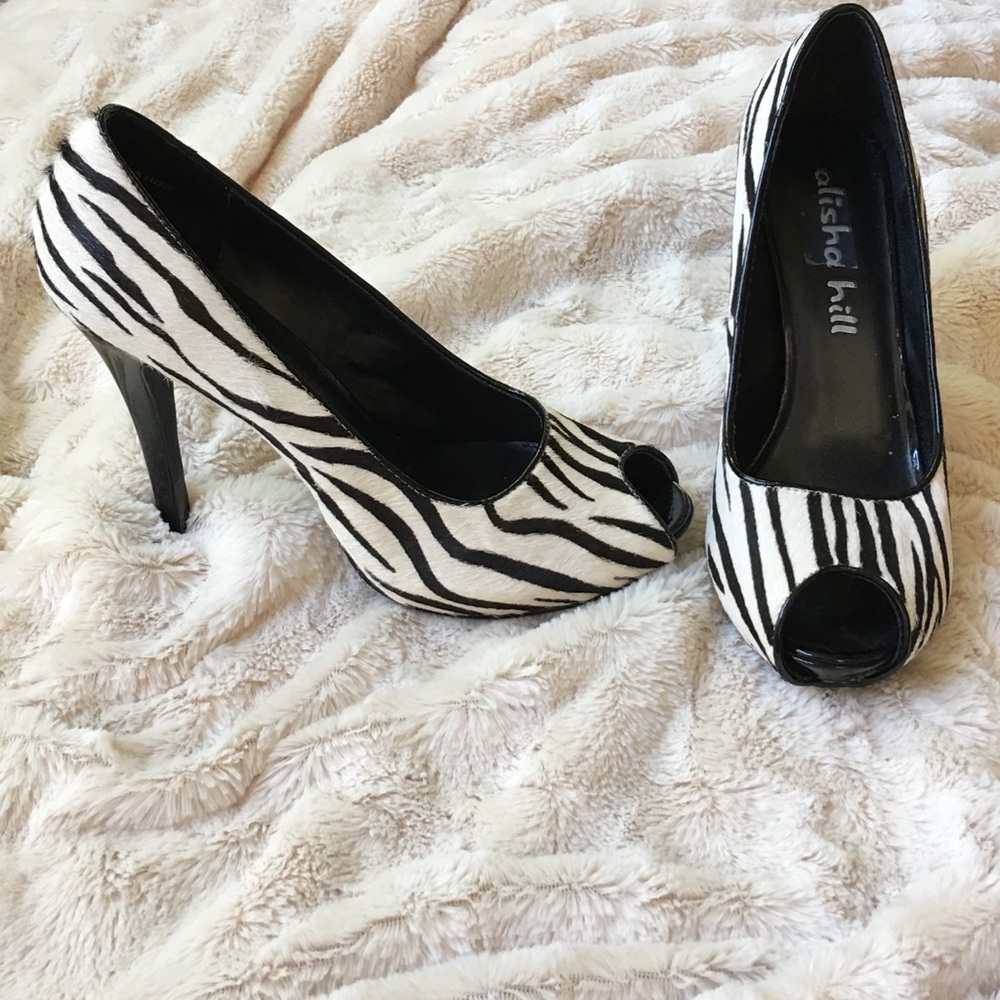 White tiger skin print (imitation) shoe