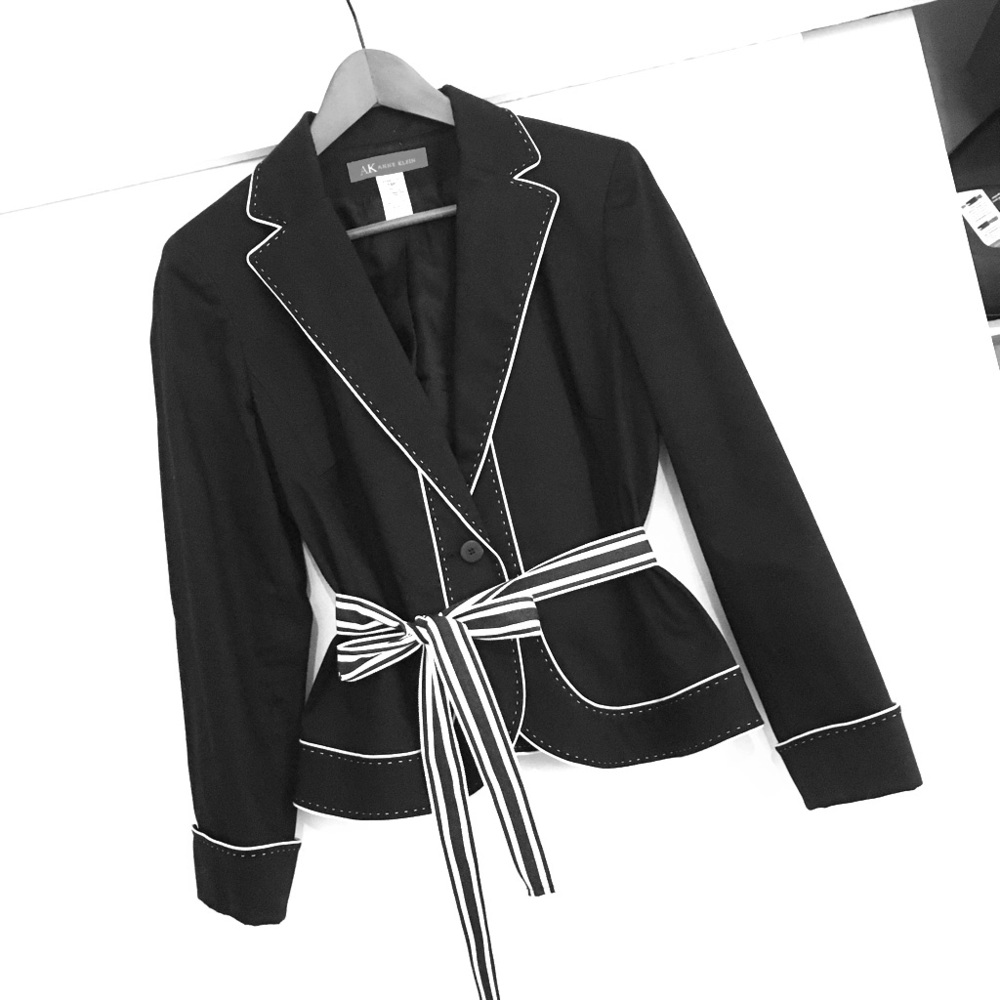 Ann Klein bow front blazer