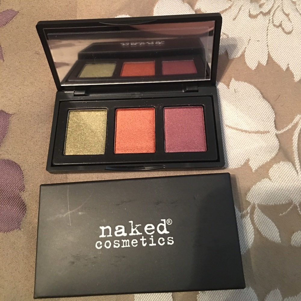 Naked cosmetics eyeshadow palette