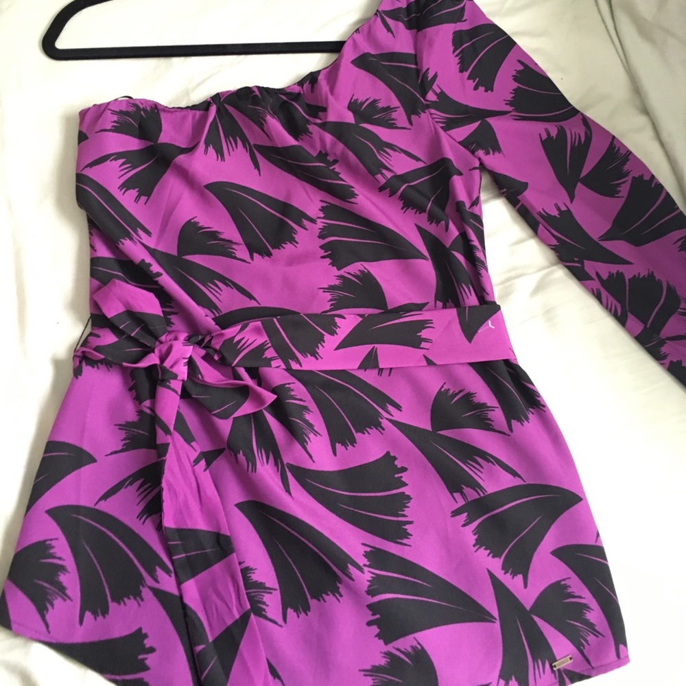 NWT Guess one shoulder blouse