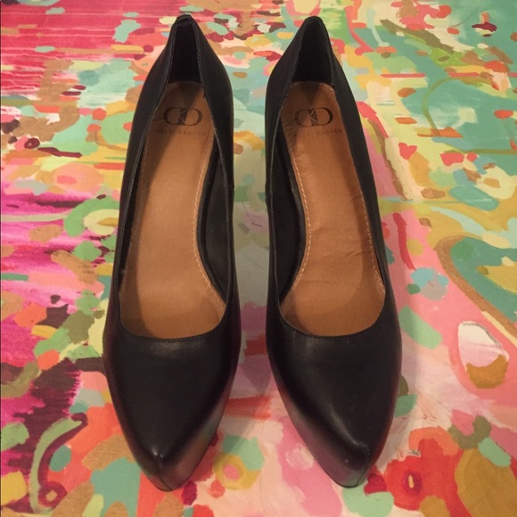 Kelsi Dagger "Gracie" Heels - Picture 2 of 4