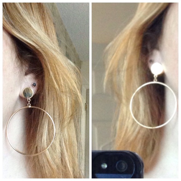 T&J Designs 18K gold plated large circle gold loop earrings, NWT new w/ free bag - Picture 5 of 7