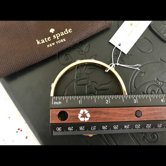 💕💕Kate Spade White Bangle - Picture 4 of 7