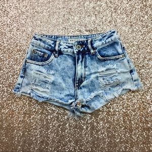 BULLHEAD High Waisted Shorts