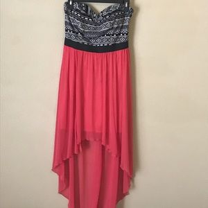 STRAPLESS HIGH LOW DRESS