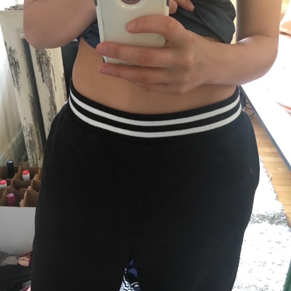 SOLD Rihanna Fenty x Puma Sweatpants - Picture 6 of 7