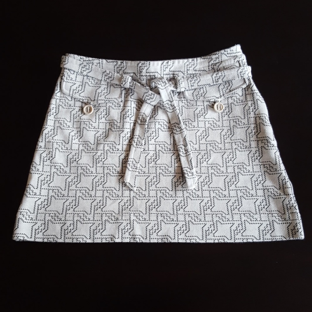 Cream & Black Mini Skirt - Size 1