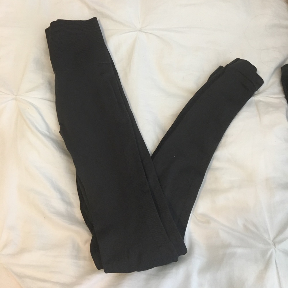 gray lululemon leggings