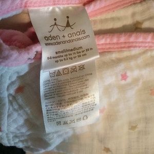 Aden + Anais Swaddle