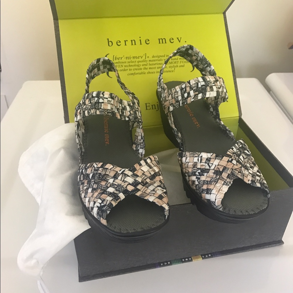 Bernie Mev wedge sandal-never worn