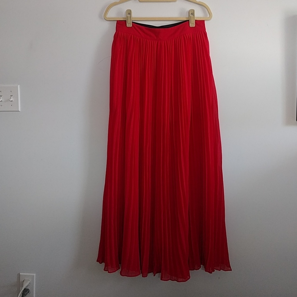 Beautiful Red Pleated Maxi Skirt