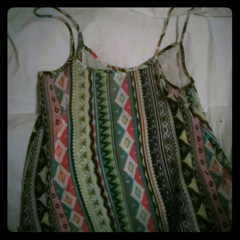 Sans Souci Chamasiole top