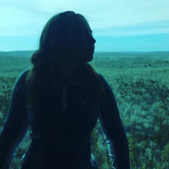 Meet your Posher, Hannah - Picture 1 of 1