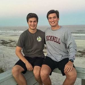 Meet your Posher, Peter