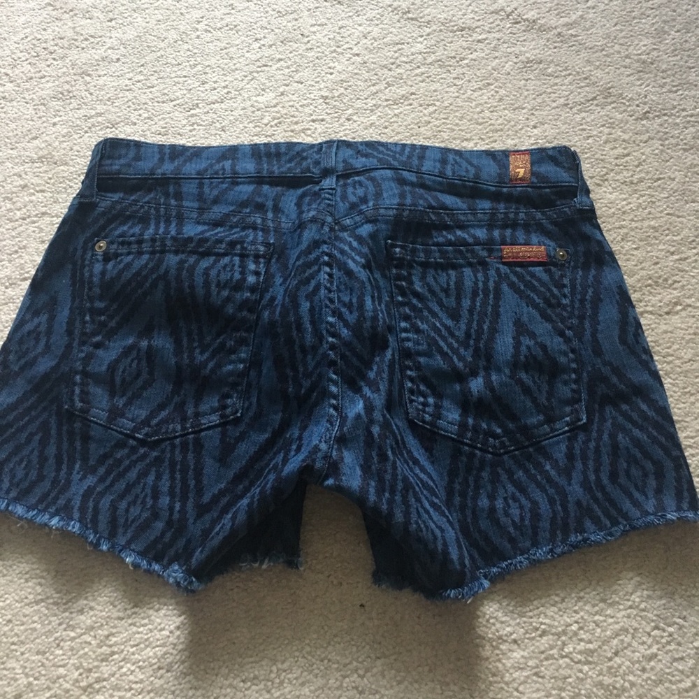 7 for all mankind cutoff print jean shorts
