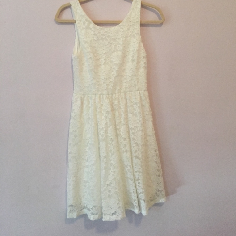 White lace dress