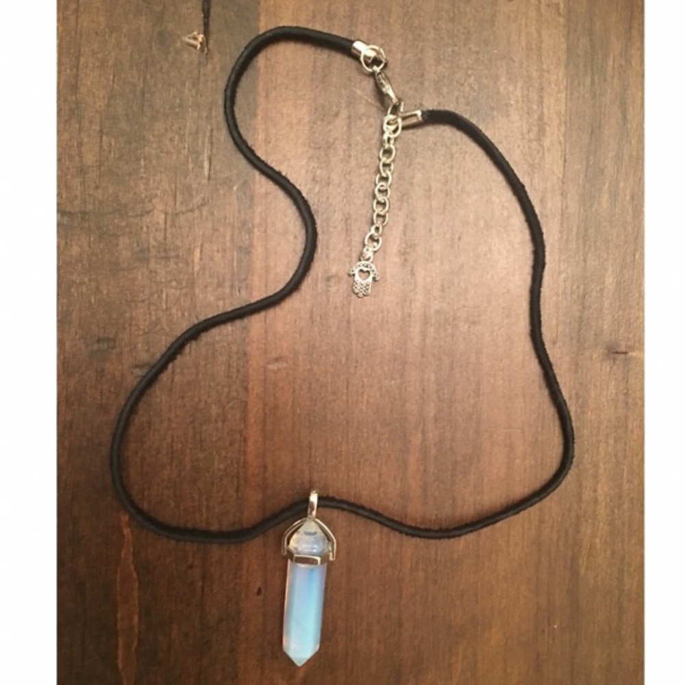 Handmade Stone Pendant Choker