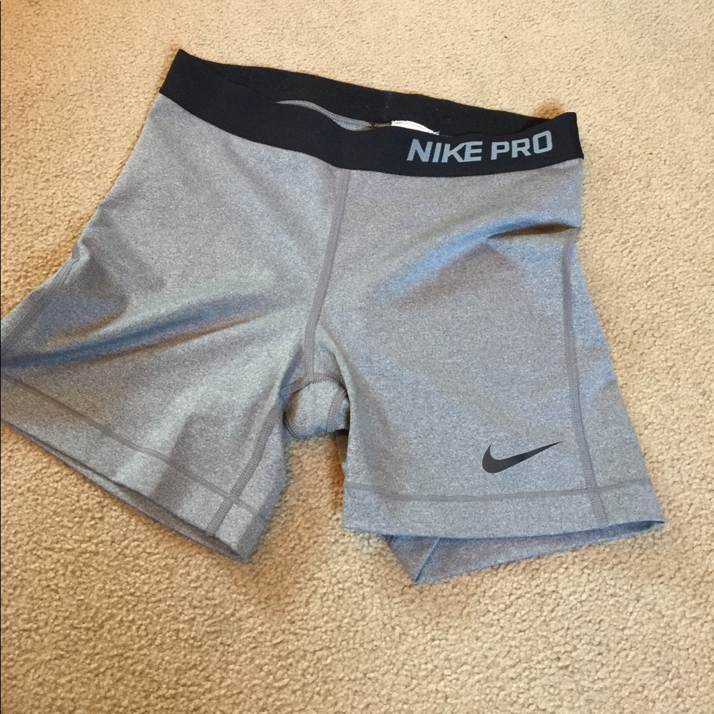 Woman's Nike shorts size M