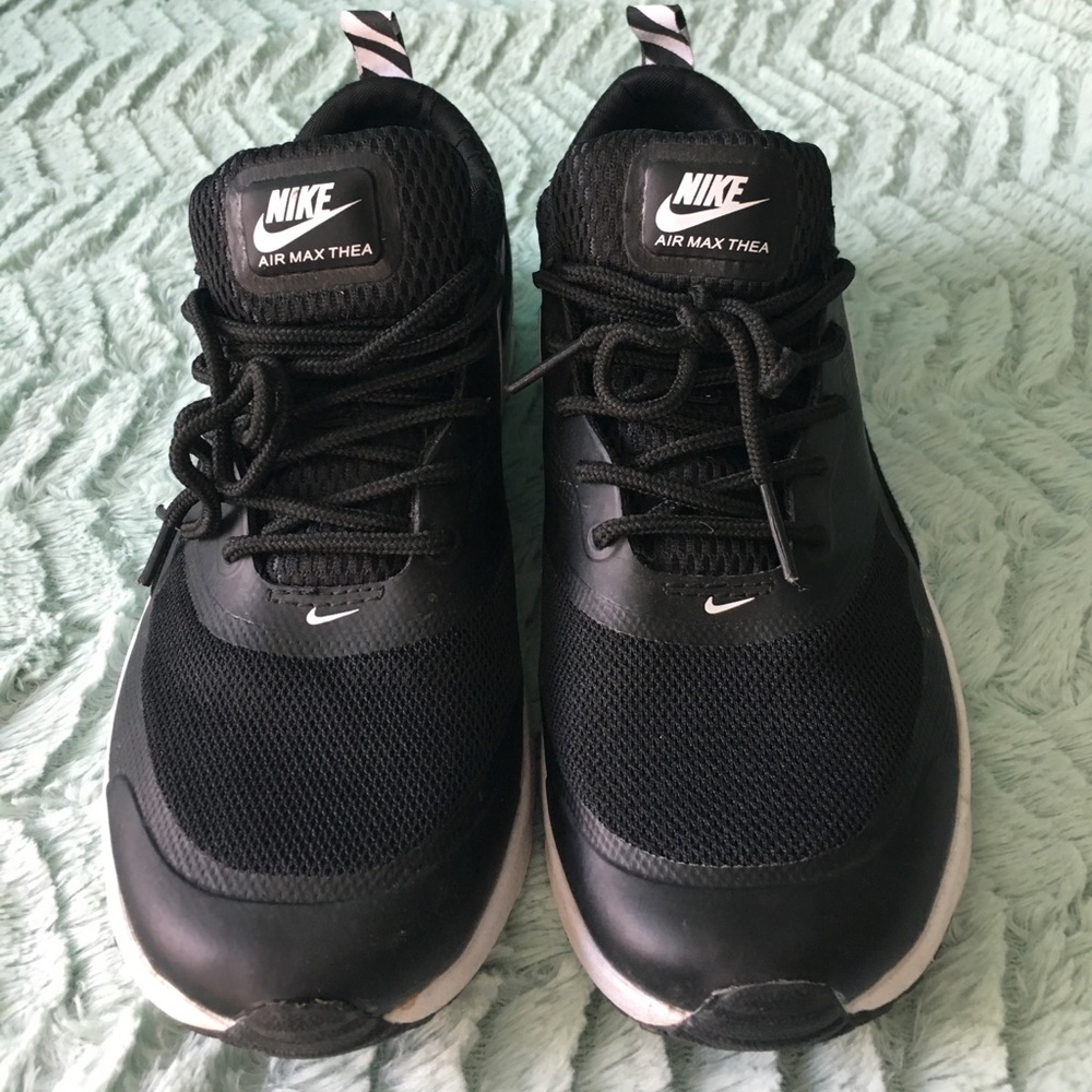 Nike Air Max Thea - Size 7