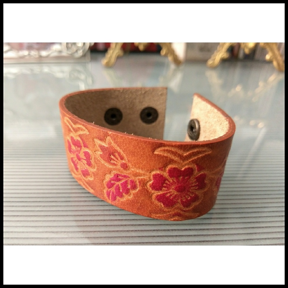 Handtooled/Painted Leather Floral Bracelet