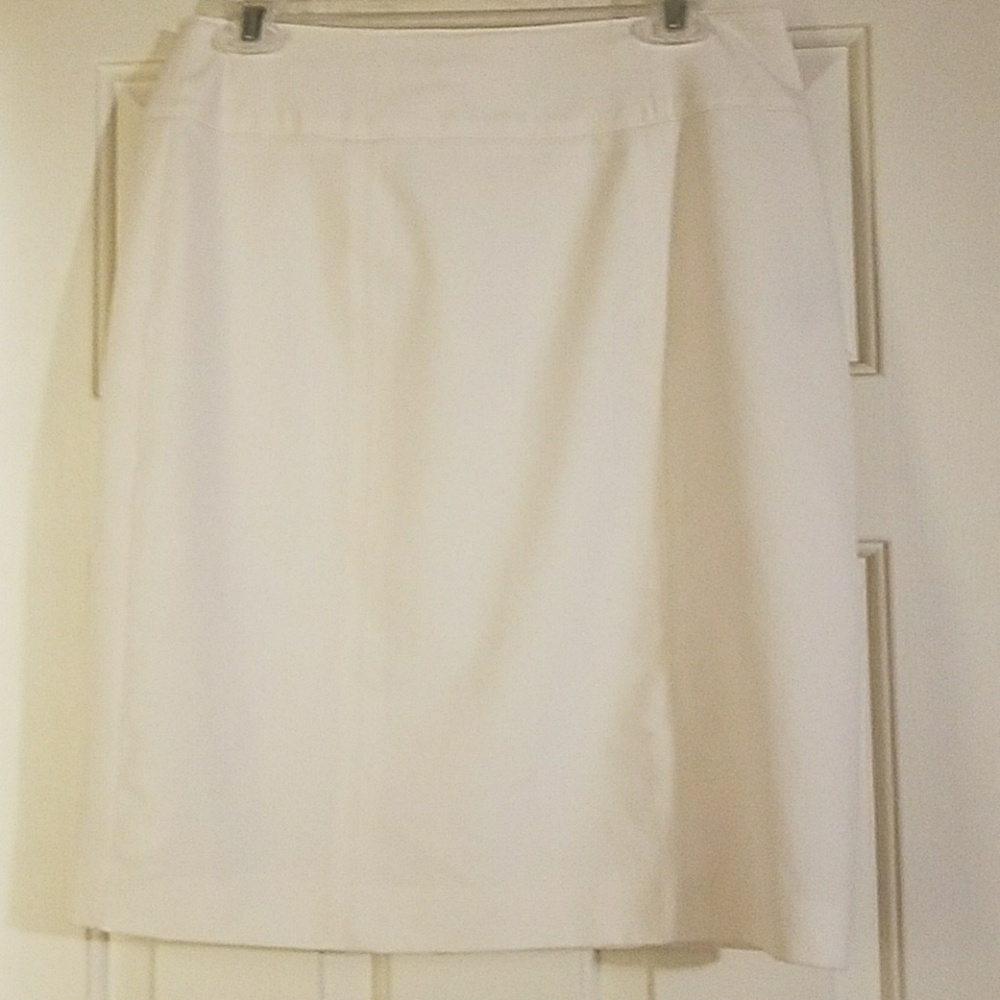 White knee length skirt