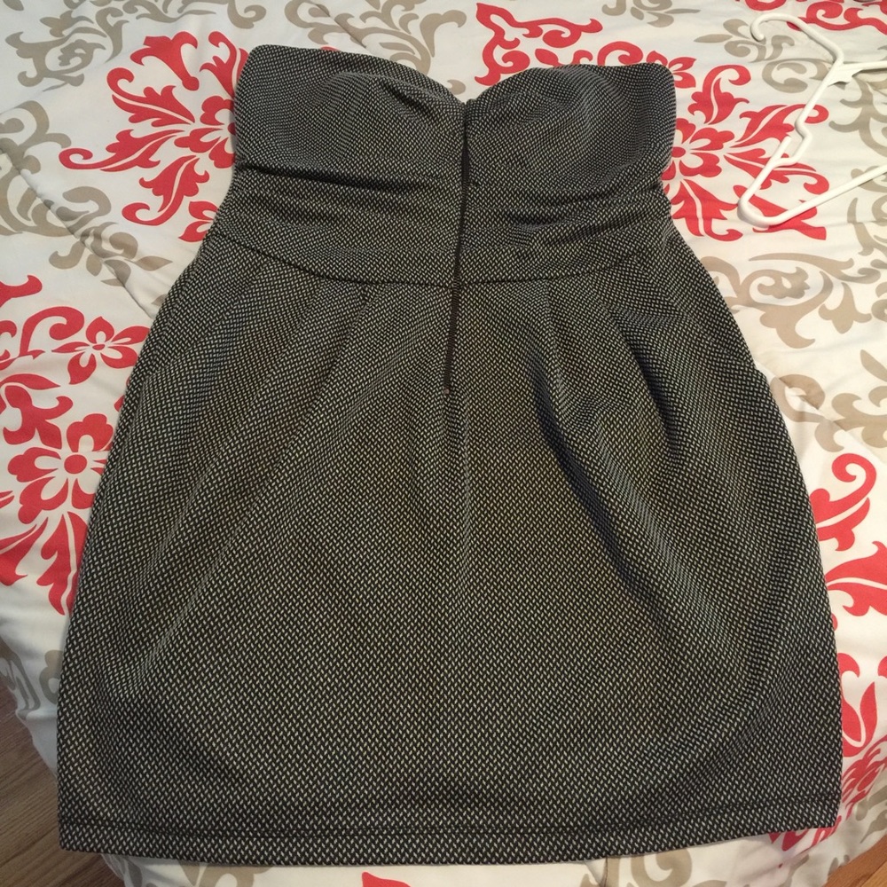 Sweetheart neckline strapless dress 👗