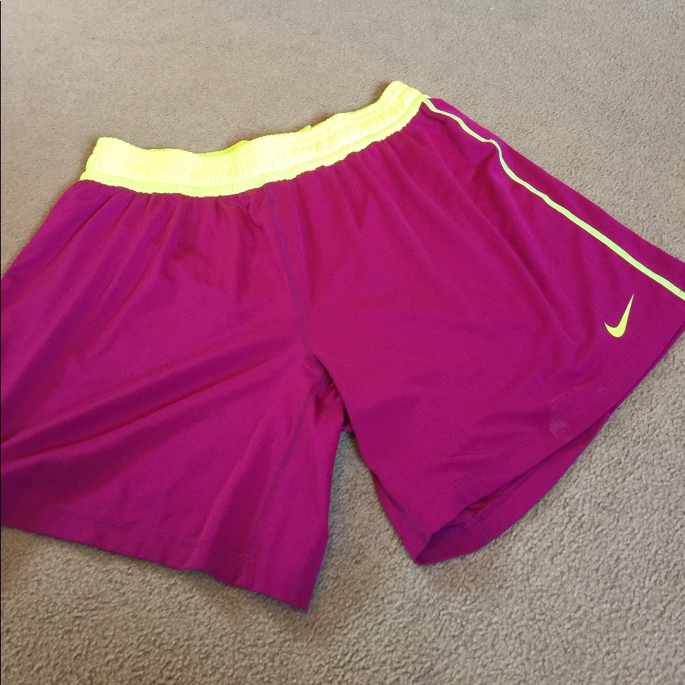 Woman's Nike shorts size L