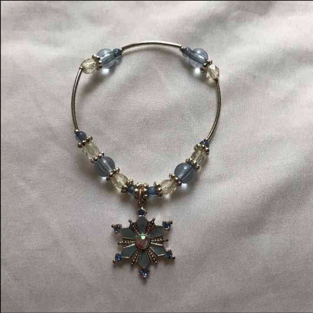 ❄️Snow Flake Bracelet❄️