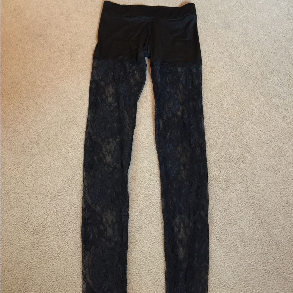 Woman's leggings NWT size M