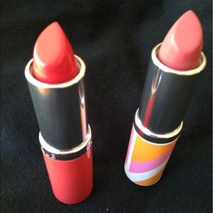 Set of two Clinique lipsticks