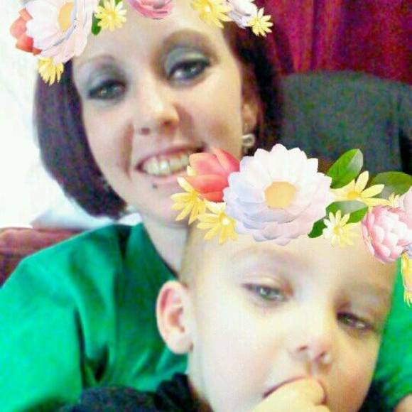 Meet your Posher, Courtney - Picture 1 of 1