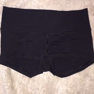Lululemon vintage black boogie shorts