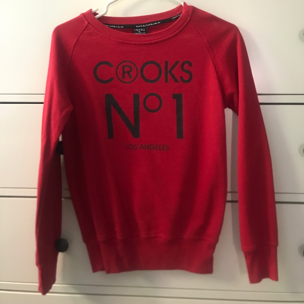 Red sweater crooks & castles