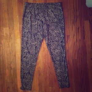 Maurice's XL Pattern legging