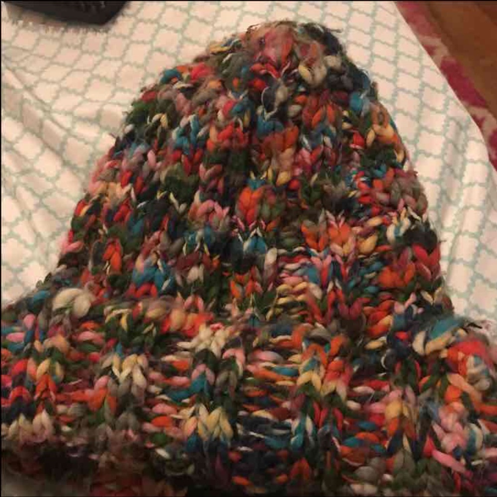 Colorful winter hat only worn twice!