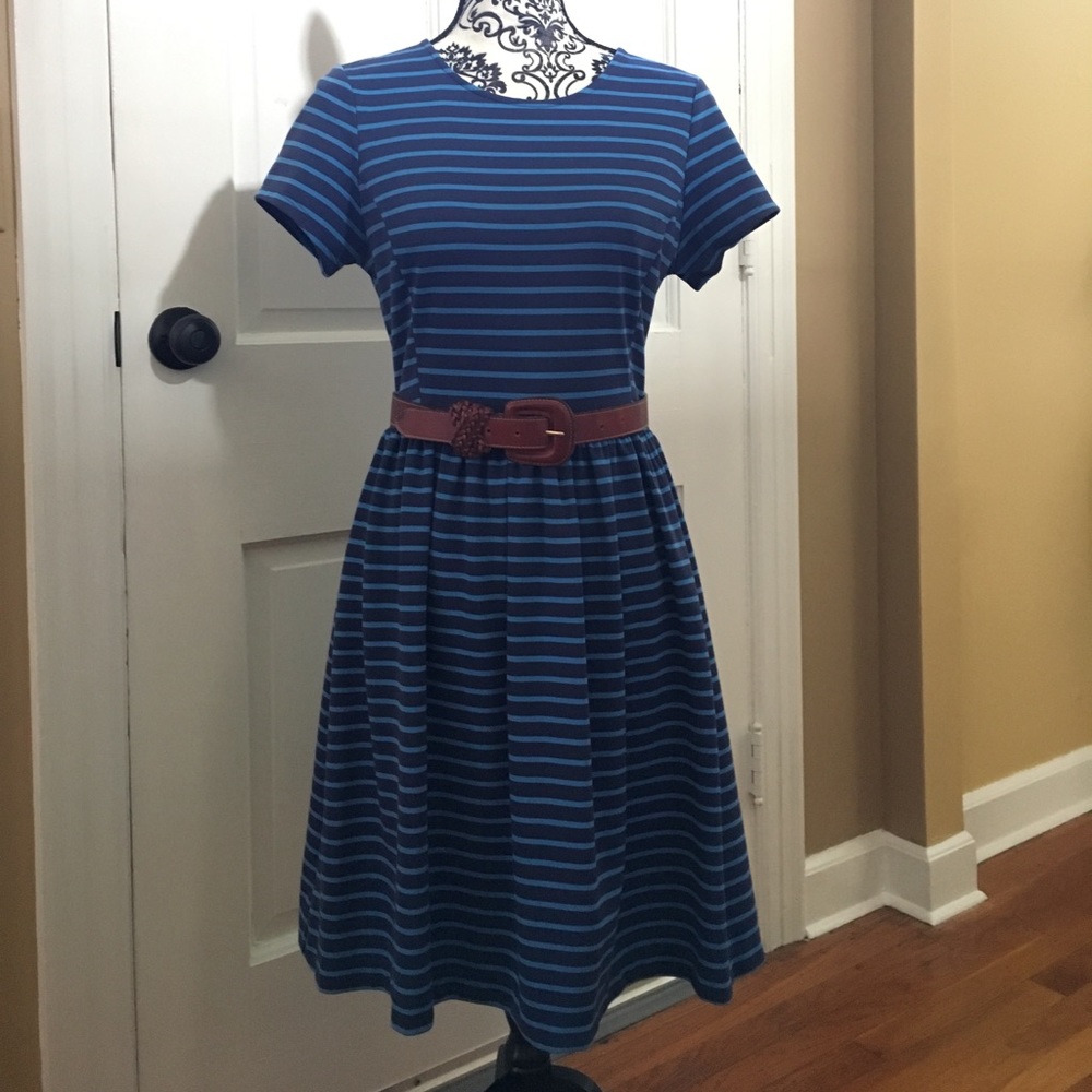 Dress - Picture 3 of 5