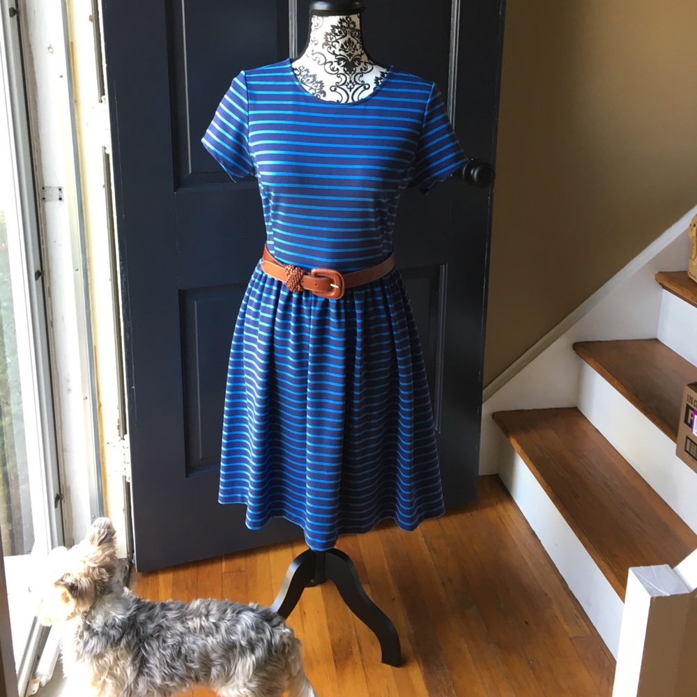 Dress - Picture 2 of 5