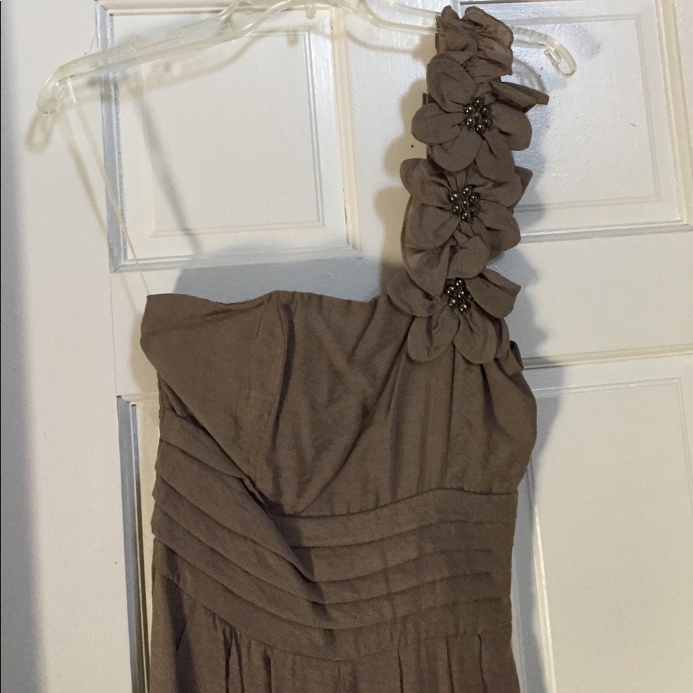 Gorgeous taupe flower 🌺 jumpsuit, size small - Picture 2 of 7