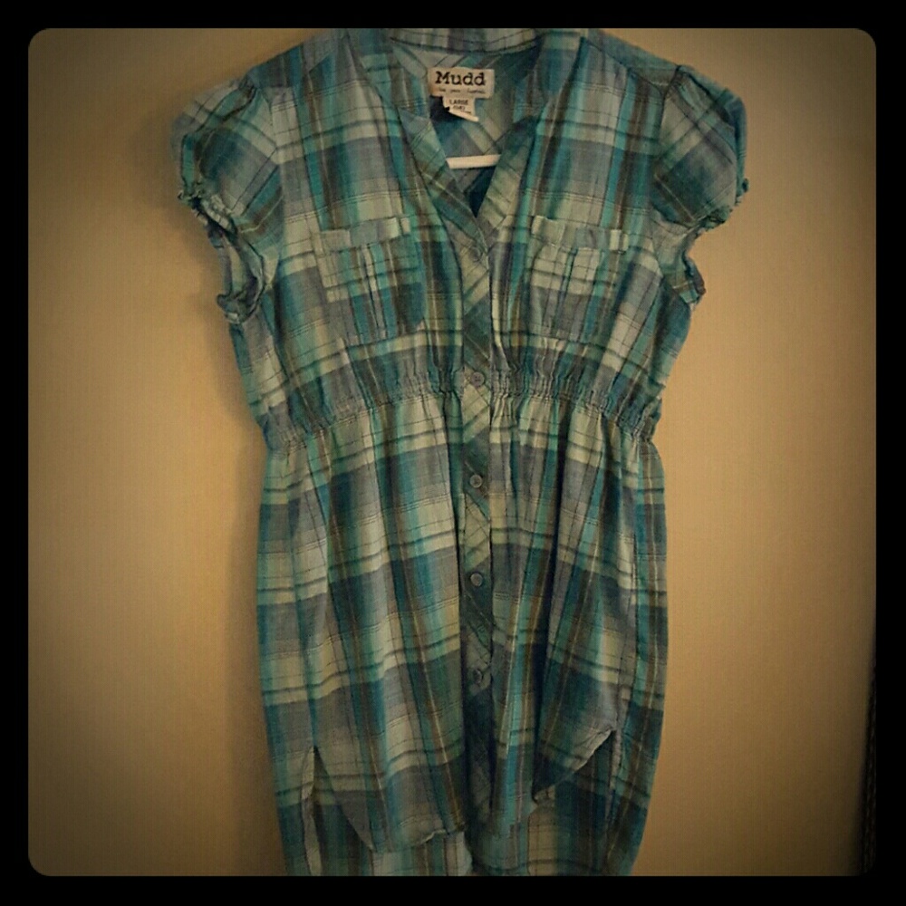 Short sleeve plaid shirt