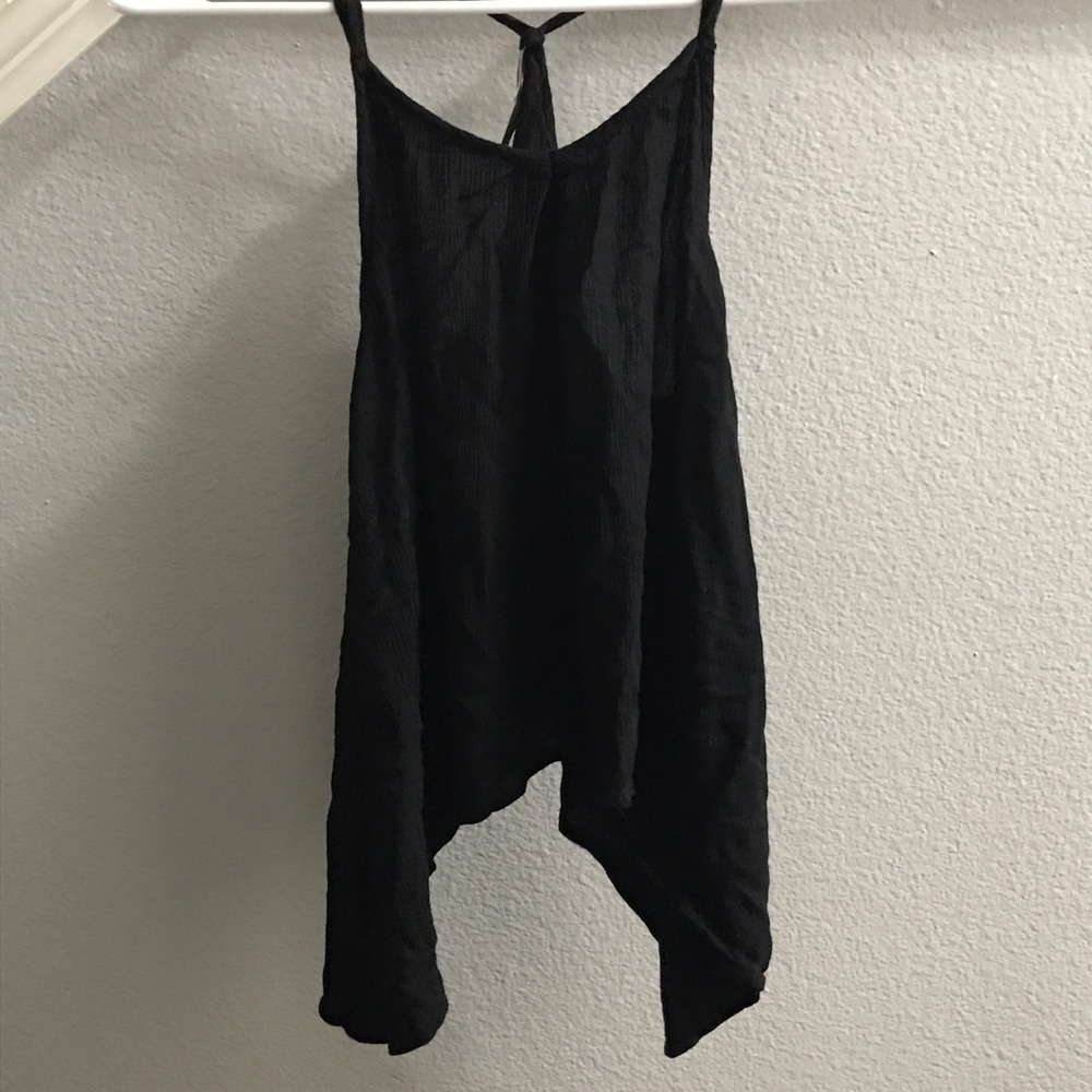 Cute Flowy Black Top