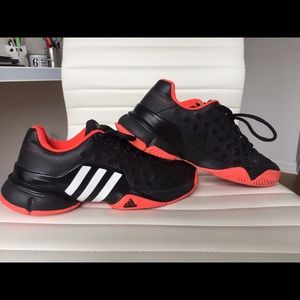 Adidas Black Tennis for 🎾 (negotiable)